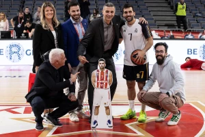 UŽIVO - "Zauvek porodica", emotivan susret Kampaca i Zvezde!